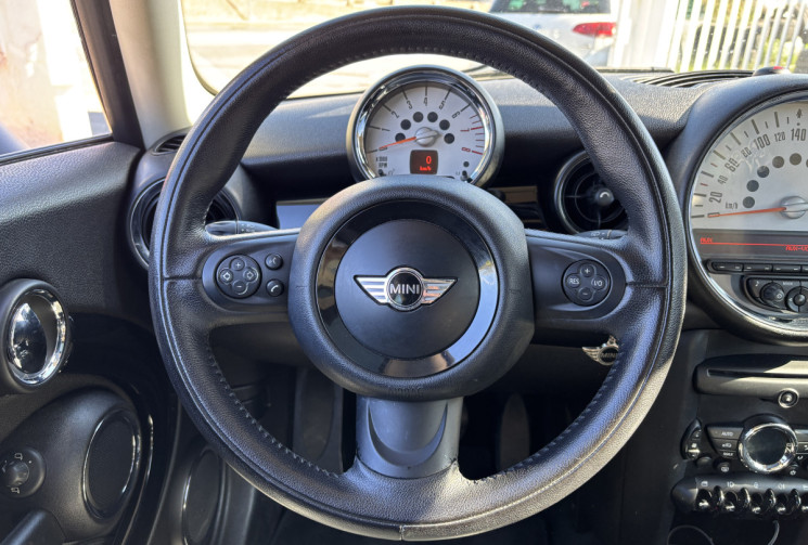 Mini MINI R56 1.6 COOPER 122 Ch