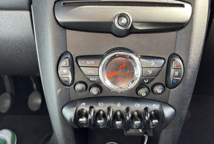 Mini MINI R56 1.6 COOPER 122 Ch