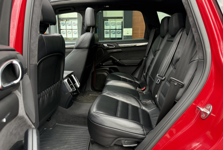 PORSCHE CAYENNE GTS 4.8 V8 420 TIPTRONIC / CARNET COMPLET / FRANCAISE