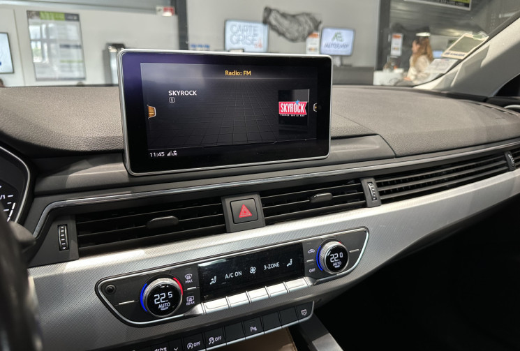 AUDI A4 2.0 TDI 150 ch Business line