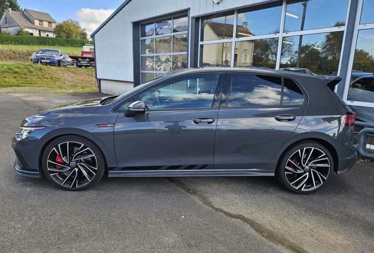 Volkswagen Golf VIII GTI 300 CLUBSPORT DSG7
