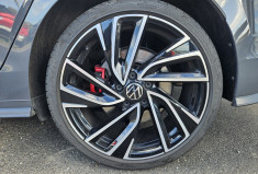 Volkswagen Golf VIII GTI 300 CLUBSPORT DSG7