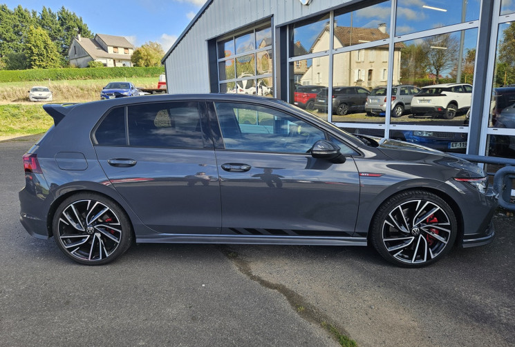 Volkswagen Golf VIII GTI 300 CLUBSPORT DSG7