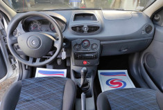 Renault CLIO 3 1.2 16V 75 CH AUTHENTIQUE 3 PORTES