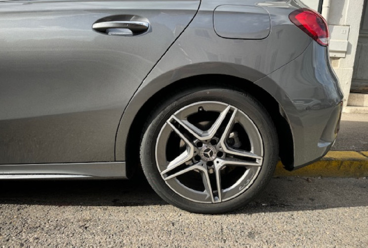 Mercedes CLASSE A 180 amg line 1.5d 116 cv origine France 2em main / ETAT NEUF / CARPLAY / KEY LESS 