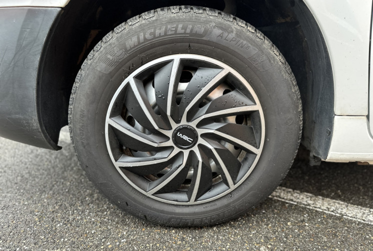 Peugeot PARTNER PREMIUM  Standard 1.6 blue HDI 100 ch