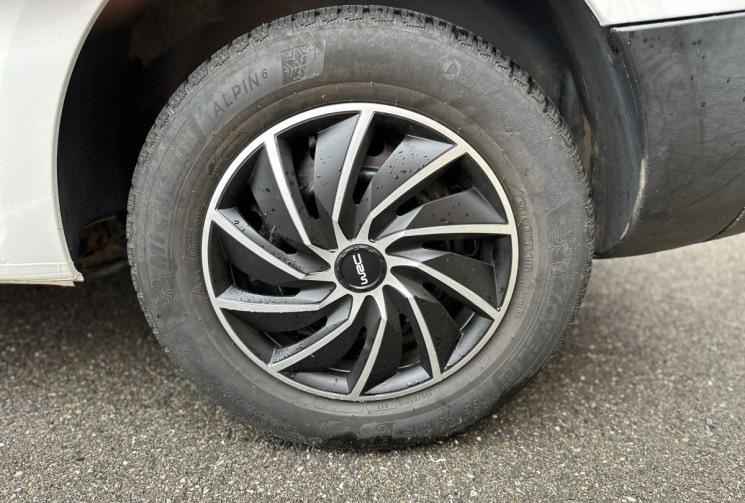 Peugeot PARTNER PREMIUM  Standard 1.6 blue HDI 100 ch