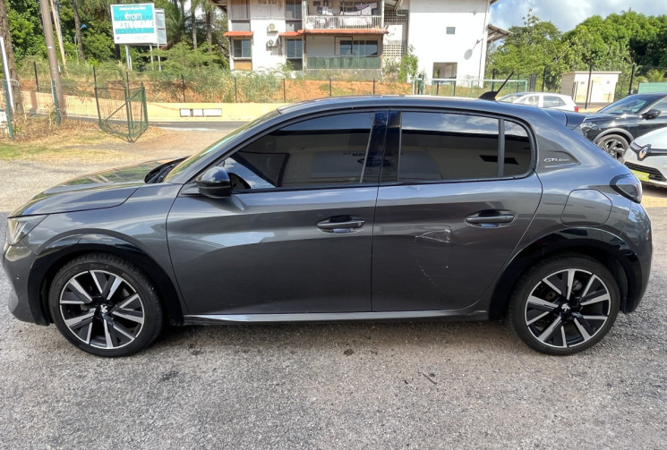 Peugeot 208 1.5 BlueHDi 100 cv S&S GT Line // Faible kilométrage  // Première main