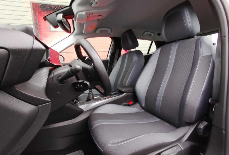 Peugeot 2008 1.2 PureTech 130 S&S Allure Business BVM6