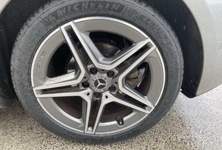 Mercedes Classe A AMG LINE 180d 116 cv * Son Burmester * Caméra * MBUX * Sièges chauffants