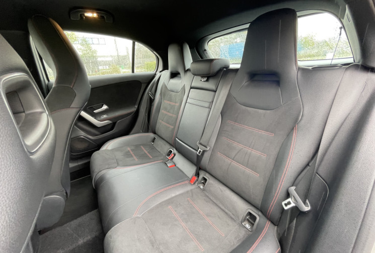 Mercedes Classe A AMG LINE 180d 116 cv * Son Burmester * Caméra * MBUX * Sièges chauffants