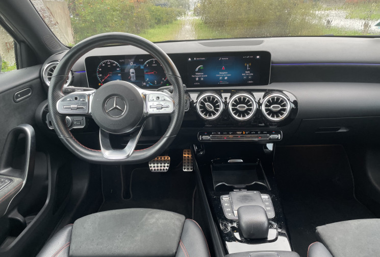 Mercedes Classe A AMG LINE 180d 116 cv * Son Burmester * Caméra * MBUX * Sièges chauffants