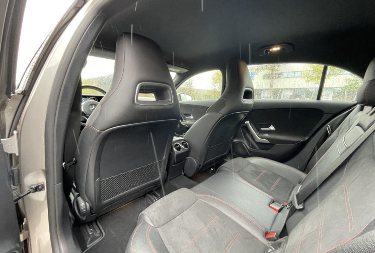 Mercedes Classe A AMG LINE 180d 116 cv * Son Burmester * Caméra * MBUX * Sièges chauffants