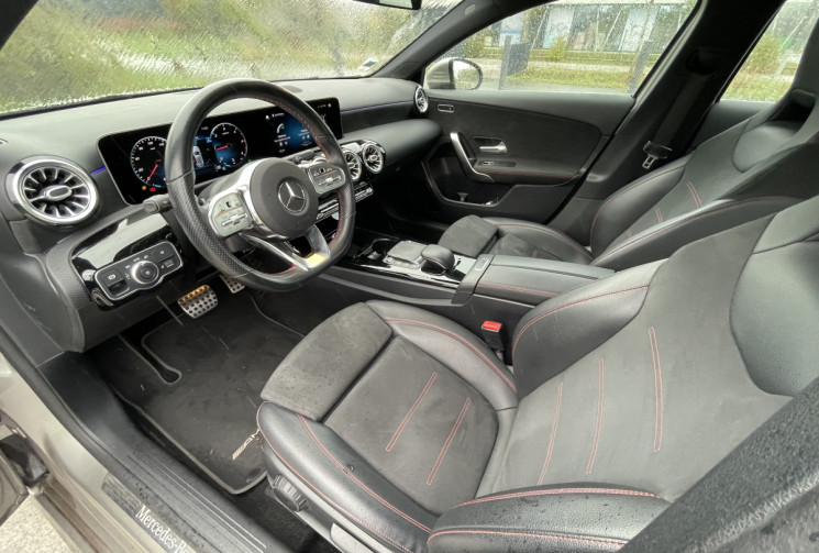 Mercedes Classe A AMG LINE 180d 116 cv * Son Burmester * Caméra * MBUX * Sièges chauffants