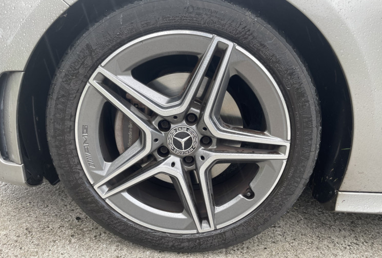 Mercedes Classe A AMG LINE 180d 116 cv * Son Burmester * Caméra * MBUX * Sièges chauffants