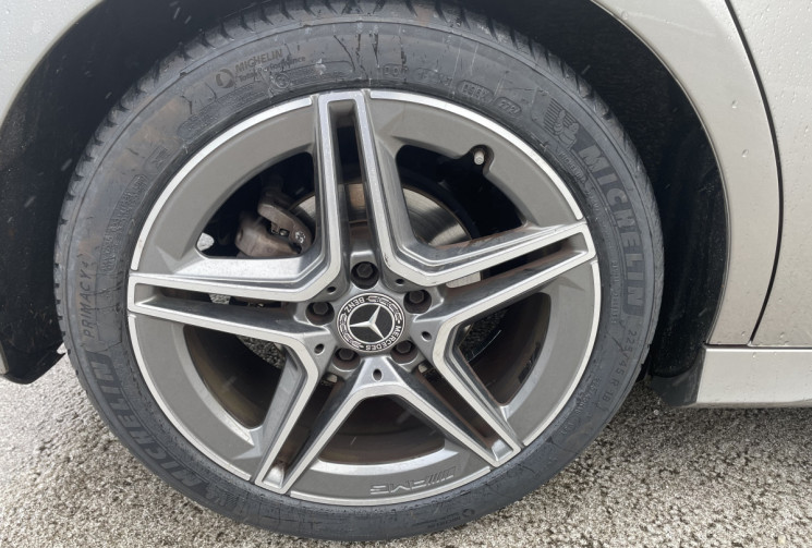 Mercedes Classe A AMG LINE 180d 116 cv * Son Burmester * Caméra * MBUX * Sièges chauffants