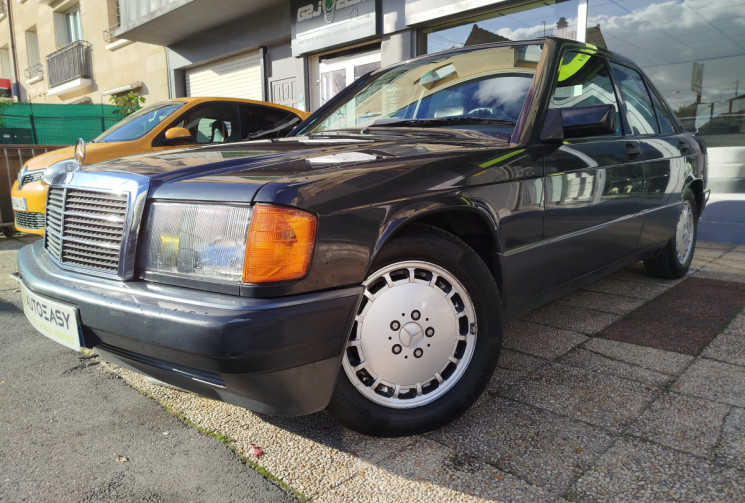 MERCEDES CLASSE E 190E 2.0 / 122 cv Boite Auto