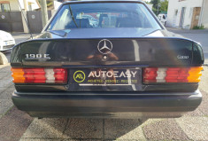 MERCEDES CLASSE E 190E 2.0 / 122 cv Boite Auto