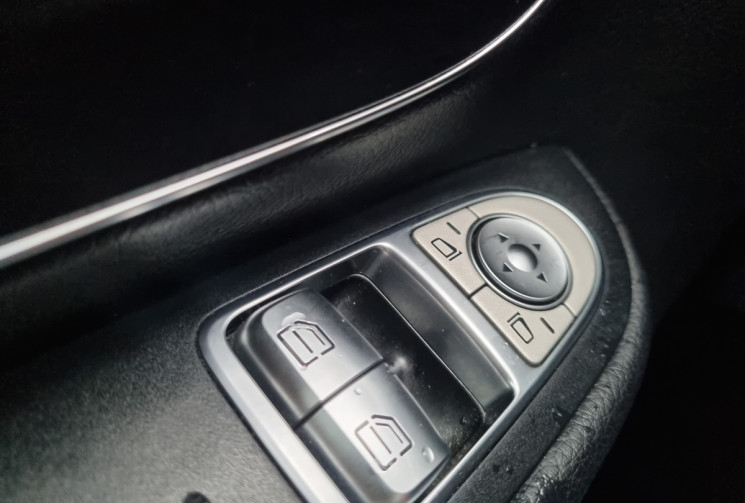 MERCEDES CLASSE V long exclusive 8 places V220 2.2 CDI 7G-TRONIC 163 cv TVA RECUPERABLE 