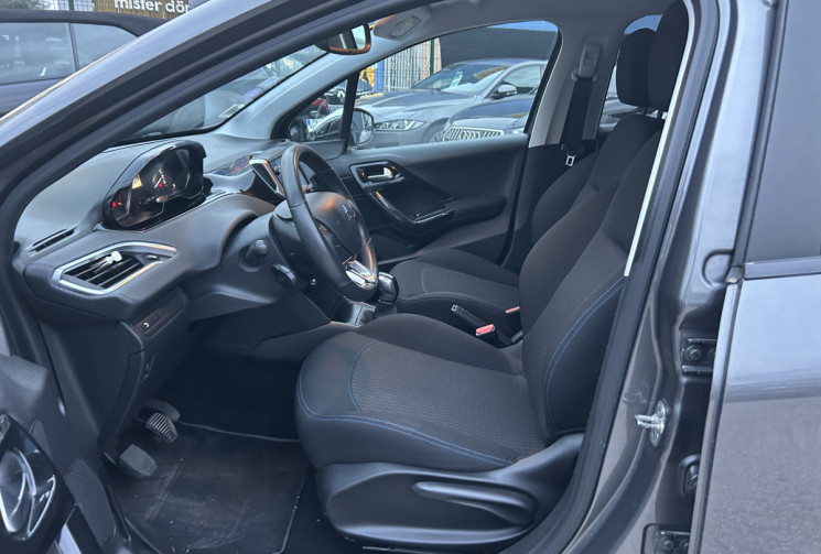 Peugeot 208 1.2 PureTech 82 Ch Style 5 portes