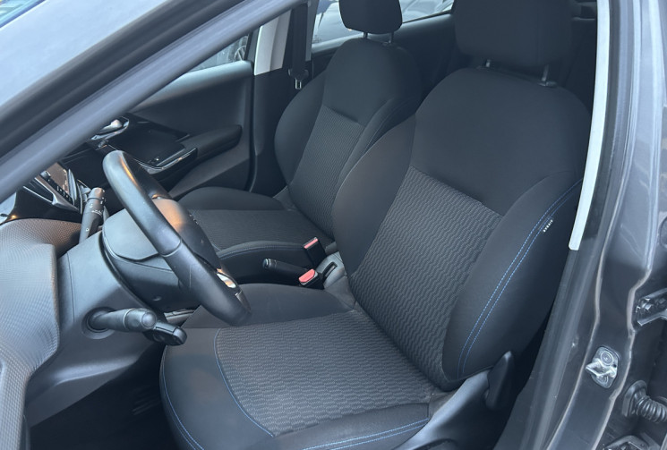 Peugeot 208 1.2 PureTech 82 Ch Style 5 portes