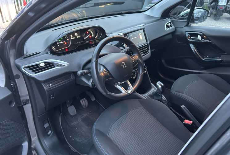 Peugeot 208 1.2 PureTech 82 Ch Style 5 portes