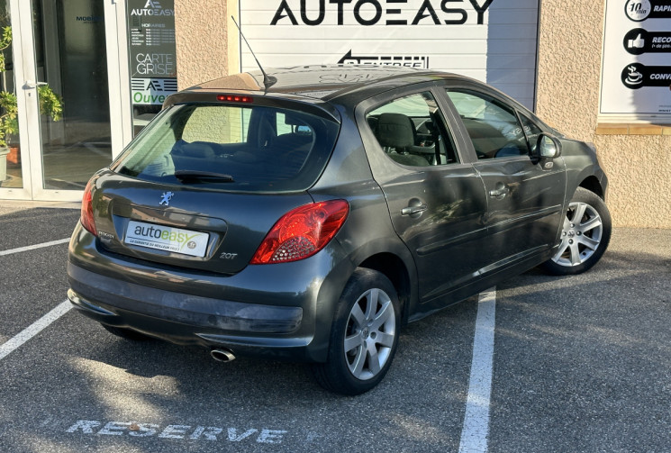 Peugeot 207 1.6 HDi 90 Sport Pack 5p / Courroie ok / Clim auto / Centralisation / 4 fenêtres élec