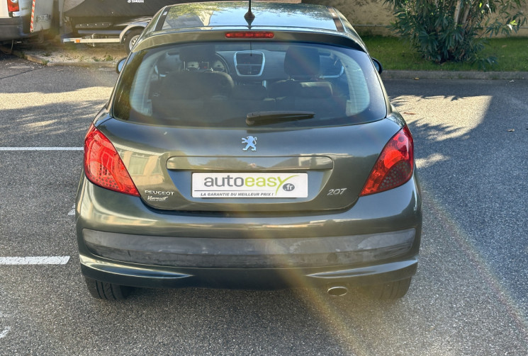 Peugeot 207 1.6 HDi 90 Sport Pack 5p / Courroie ok / Clim auto / Centralisation / 4 fenêtres élec