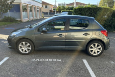 Peugeot 207 1.6 HDi 90 Sport Pack 5p / Courroie ok / Clim auto / Centralisation / 4 fenêtres élec