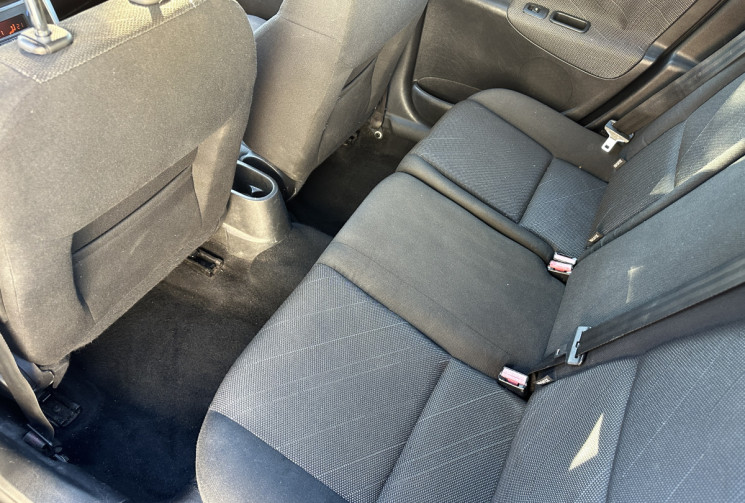 Peugeot 207 1.6 HDi 90 Sport Pack 5p / Courroie ok / Clim auto / Centralisation / 4 fenêtres élec