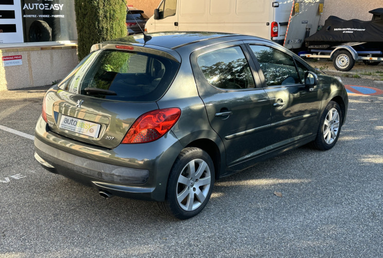 Peugeot 207 1.6 HDi 90 Sport Pack 5p / Courroie ok / Clim auto / Centralisation / 4 fenêtres élec