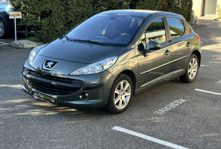 Peugeot 207 1.6 HDi 90 Sport Pack 5p / Courroie ok / Clim auto / Centralisation / 4 fenêtres élec