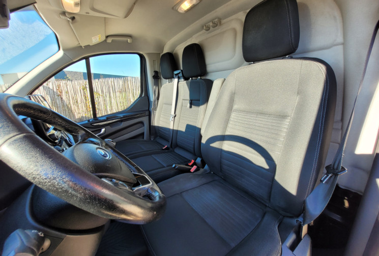 Ford TRANSIT CUSTOM FOURGON 280 L1H1 2.0 ECOBLUE 130 LIMITED Prix TTC