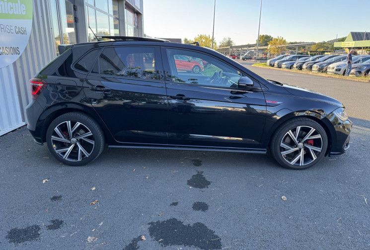 Volkswagen Polo 2.0 TSI 207CV GTI DSG7 / TOIT OUVRANT / SIEGES CHAUFFANTS / CAMERA DE RECUL