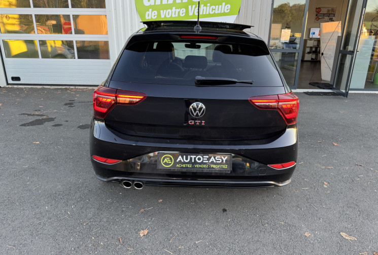 Volkswagen Polo 2.0 TSI 207CV GTI DSG7 / TOIT OUVRANT / SIEGES CHAUFFANTS / CAMERA DE RECUL