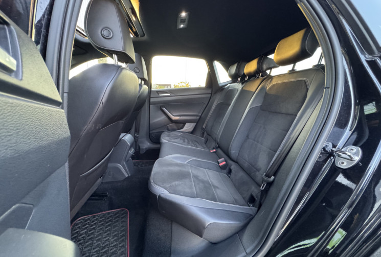 Volkswagen Polo 2.0 TSI 207CV GTI DSG7 / TOIT OUVRANT / SIEGES CHAUFFANTS / CAMERA DE RECUL