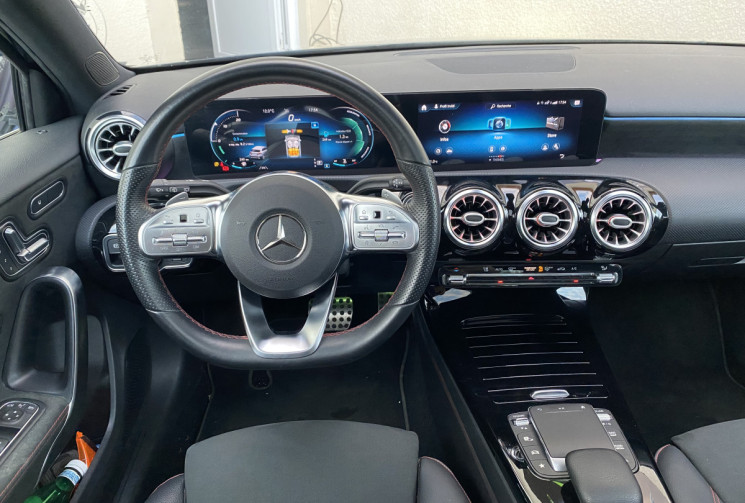 MERCEDES CLASSE A (W177) AMG LINE 180 1.3 Ti 16V 7G-DCT
