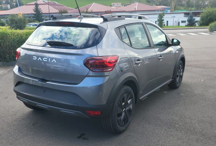 DACIA SANDERO STEPWAY ECO G 100 EXRPRESSION + Caméra, Full Options (Dispo Immédiate)