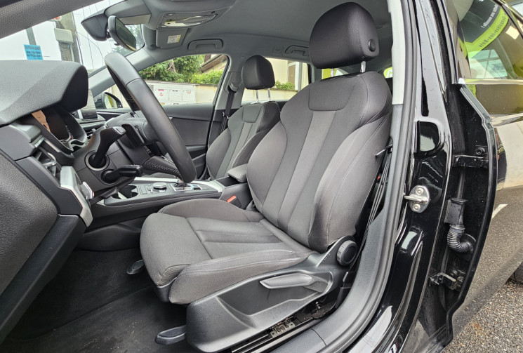 AUDI A4 40 TFSI 190 ch Business line S tronic 7