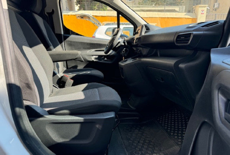 PEUGEOT PARTNER 1.5 130 cv EAT8 blue hdi l1 K9 boite automatique origine France 
