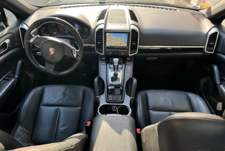 PORSCHE CAYENNE 3.0D 245 cv origine France 3em main / TOIT OUVRANT/ JA 21POUCE / SIEGES CHAUFFANT/ 