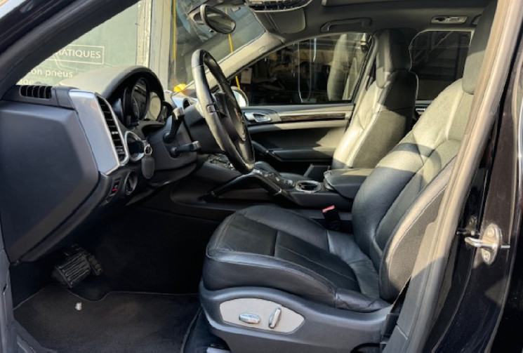 PORSCHE CAYENNE 3.0D 245 cv origine France 3em main / TOIT OUVRANT/ JA 21POUCE / SIEGES CHAUFFANT/ 