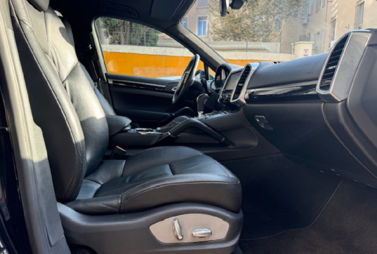 PORSCHE CAYENNE 3.0D 245 cv origine France 3em main / TOIT OUVRANT/ JA 21POUCE / SIEGES CHAUFFANT/ 