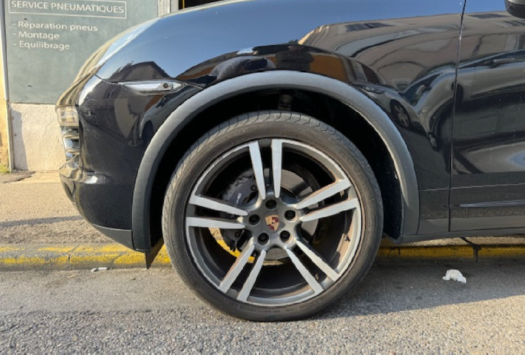 PORSCHE CAYENNE 3.0D 245 cv origine France 3em main / TOIT OUVRANT/ JA 21POUCE / SIEGES CHAUFFANT/ 
