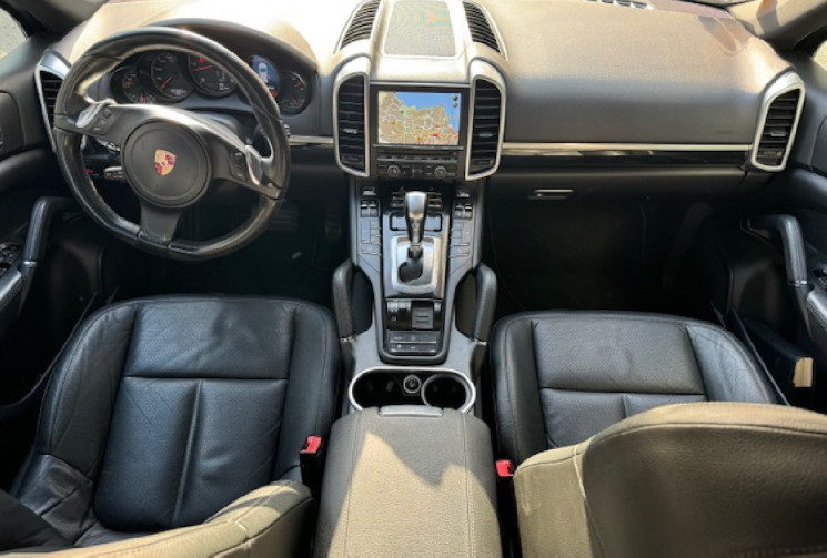 PORSCHE CAYENNE 3.0D 245 cv origine France 3em main / TOIT OUVRANT/ JA 21POUCE / SIEGES CHAUFFANT/ 