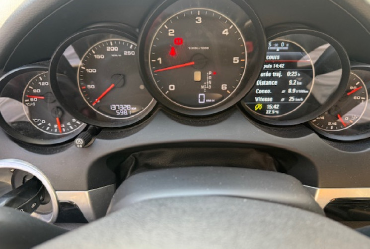 PORSCHE CAYENNE 3.0D 245 cv origine France 3em main / TOIT OUVRANT/ JA 21POUCE / SIEGES CHAUFFANT/ 
