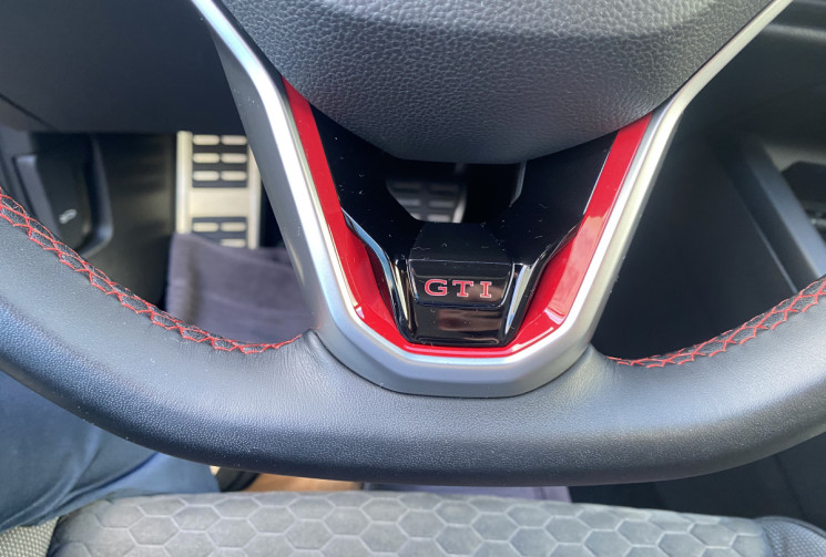 Volkswagen Golf VIII Hatchback GTI Clubsport 2.0 TSi  DSG7 300 CV --PAS DE MALUS--