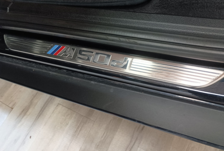 BMW X5 (E70) LCI M50d xDrive 3.0 d 24V 381 cv Boîte auto pack M