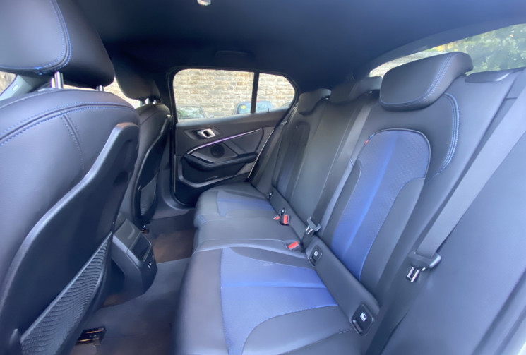 BMW Série 1 118i 136 CH M Sport  / Carplay / Caméra / Véhicule Français 