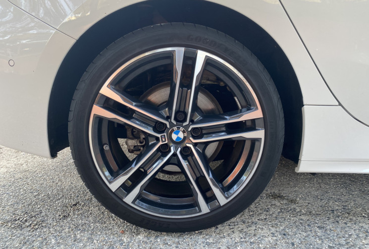 BMW Série 1 118i 136 CH M Sport  / Carplay / Caméra / Véhicule Français 
